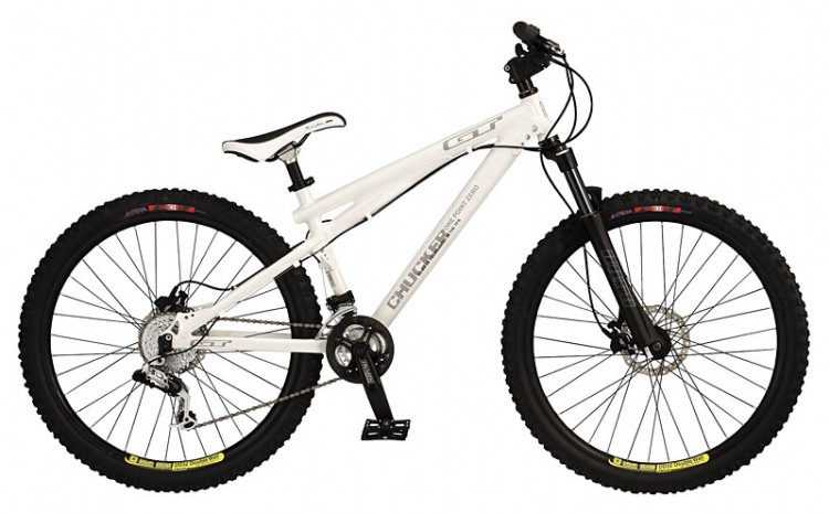 GT 2008 CHUCKER 1.0.jpg